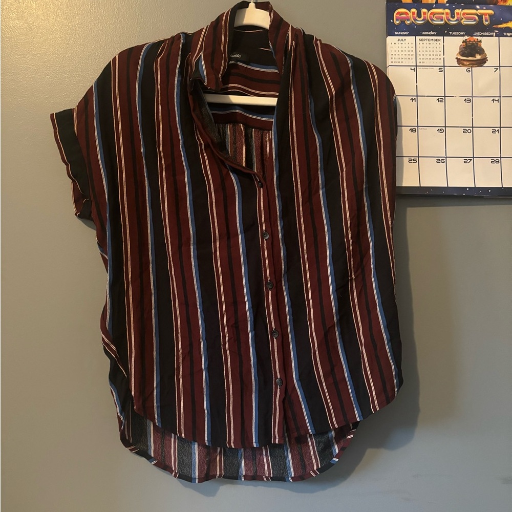 Shirt - Picture 3 of 3